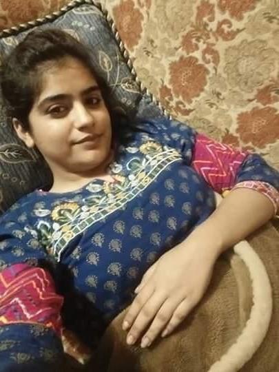 13P Desi muslim girl nazma nude