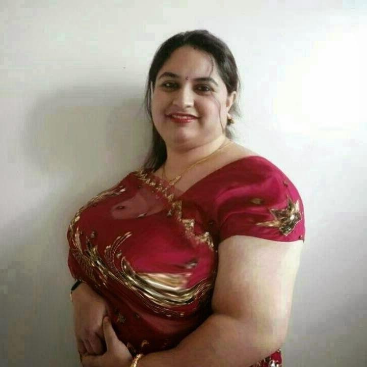 25P Desi NRi Aunty &amp; Bhabhi Hairy pussy panty doggy