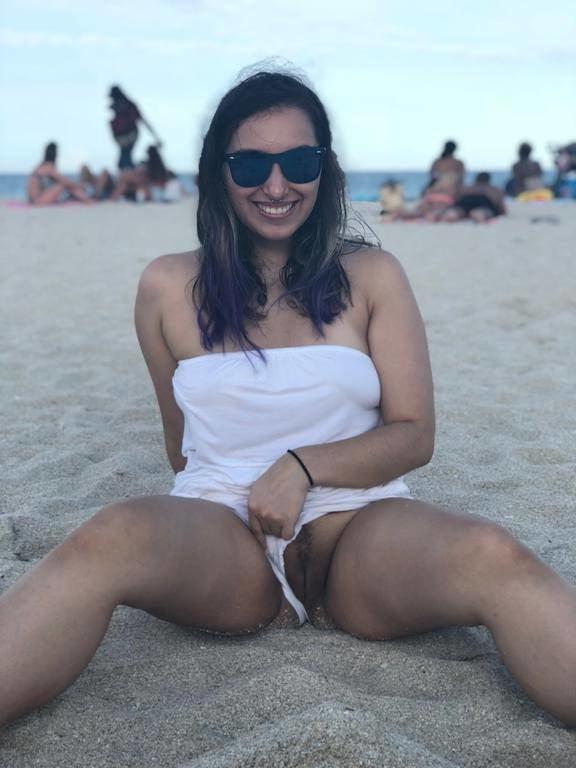 25P Desi NRi Aunty &amp; Bhabhi Hairy pussy panty doggy