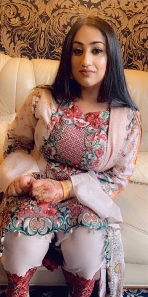 25P Pakistani Hot Women Sexy Desi Dolls Heels