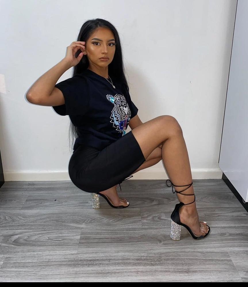 25P Pakistani Hot Women Sexy Desi Dolls Heels