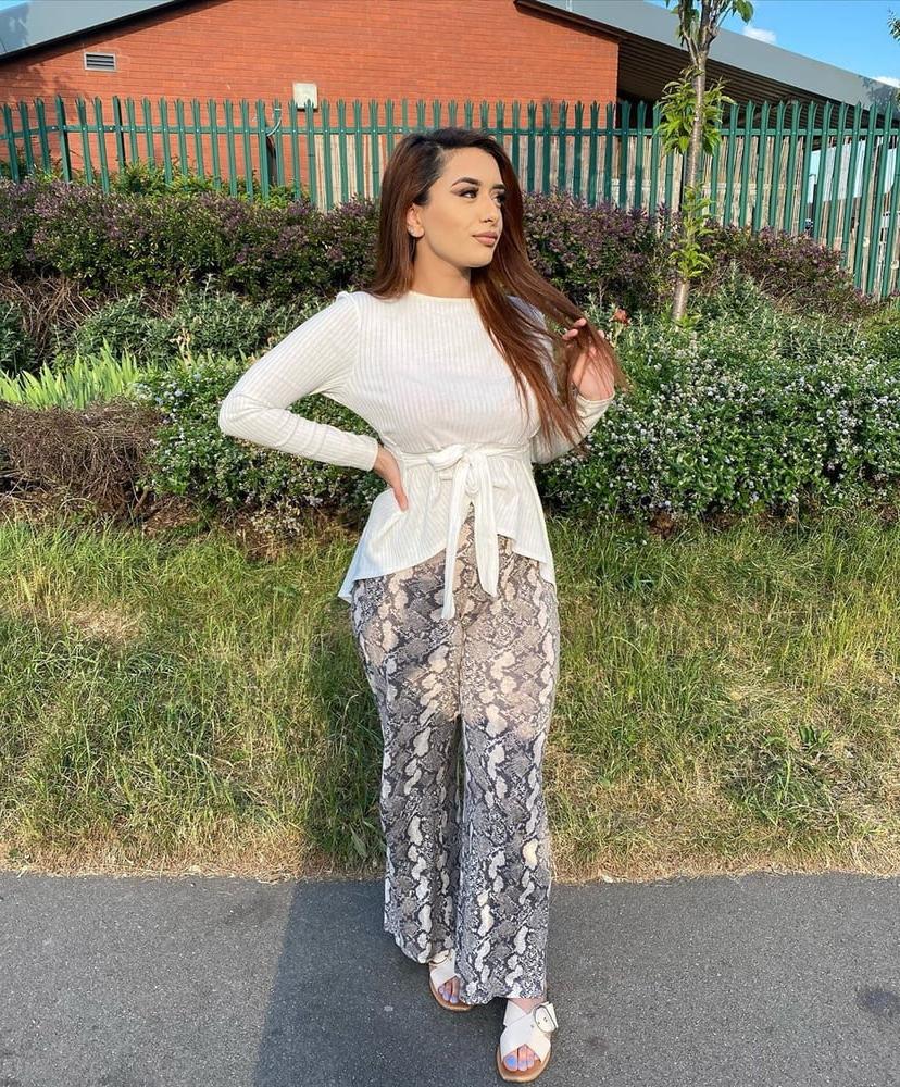 25P Pakistani Hot Women Sexy Desi Dolls Heels