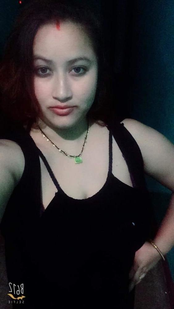 12P Desi Hot Bhabhi