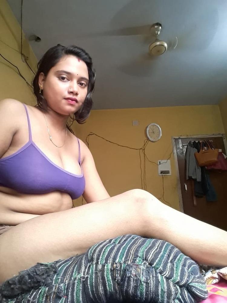 19P indian desi bhabhi pics shared