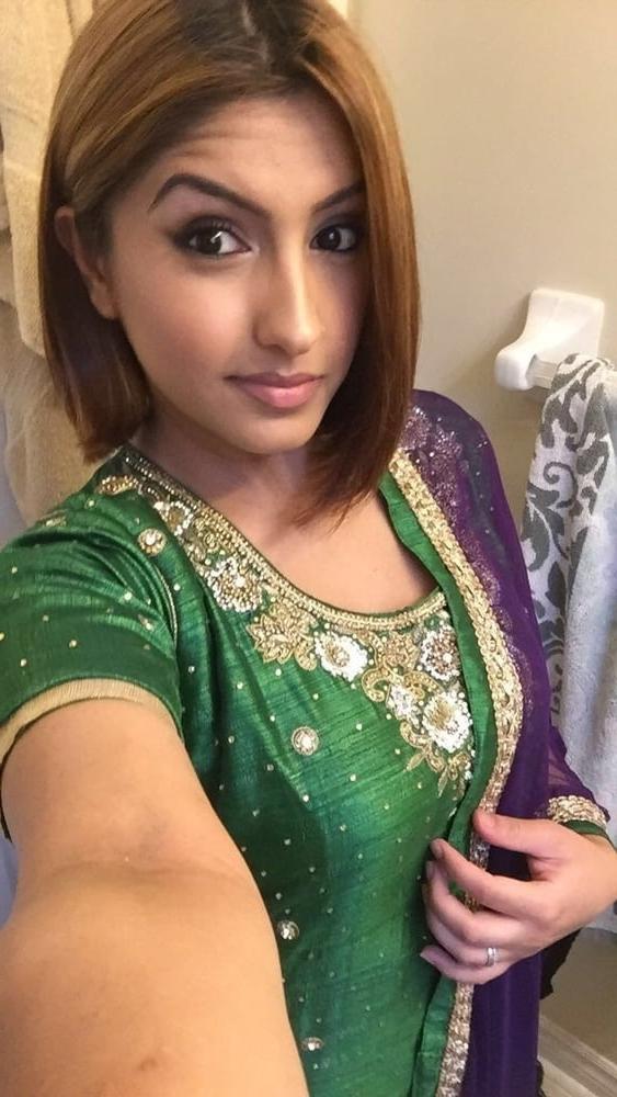 16P NRI Desi boobs exposed