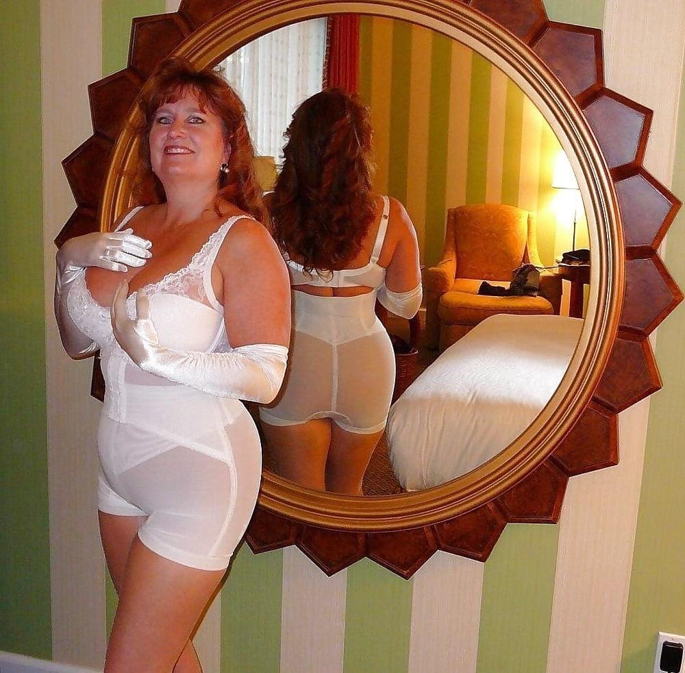 25P Corset Babes
