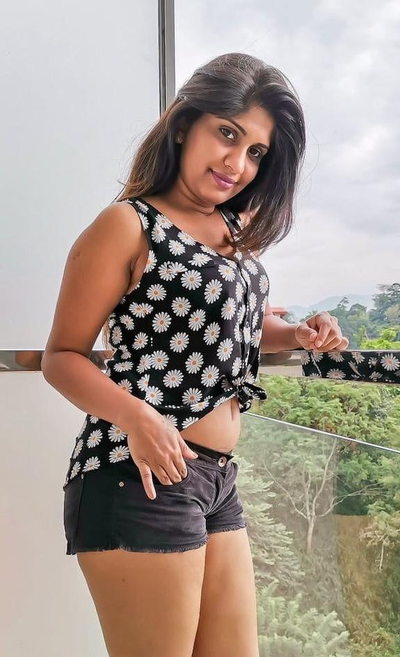 25P Desi girls