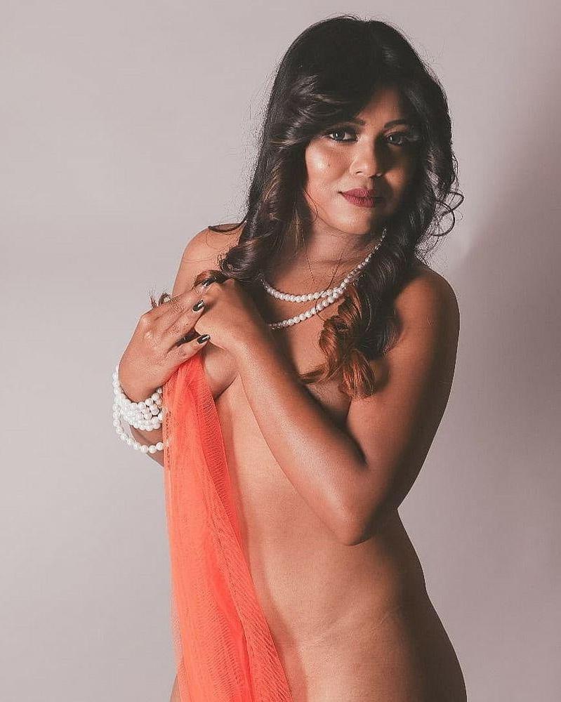 18P Introducing Desi Indian Bangali Nude Model Jhilik