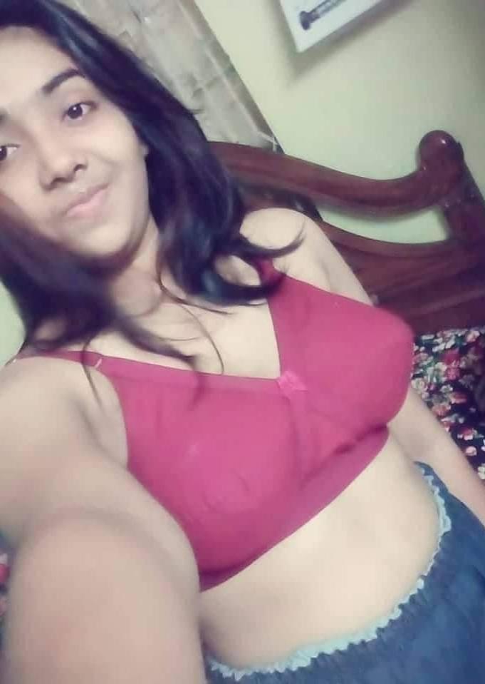 10P BD DESI GIRL