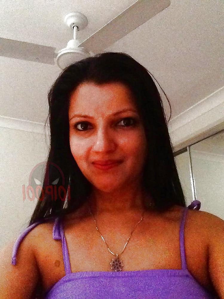 25P Desi nri Bhabhi Hairy Pussy ass