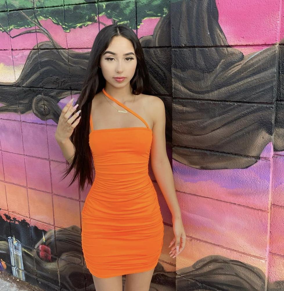 25P Sexy teen beauty