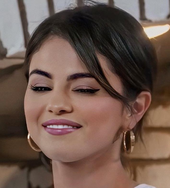 5P SELENA GOMEZ, YOU MAKE MY COCK VERY HARD ...