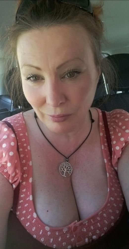 25P Gorgeous and Busty Mature Ladies 36
