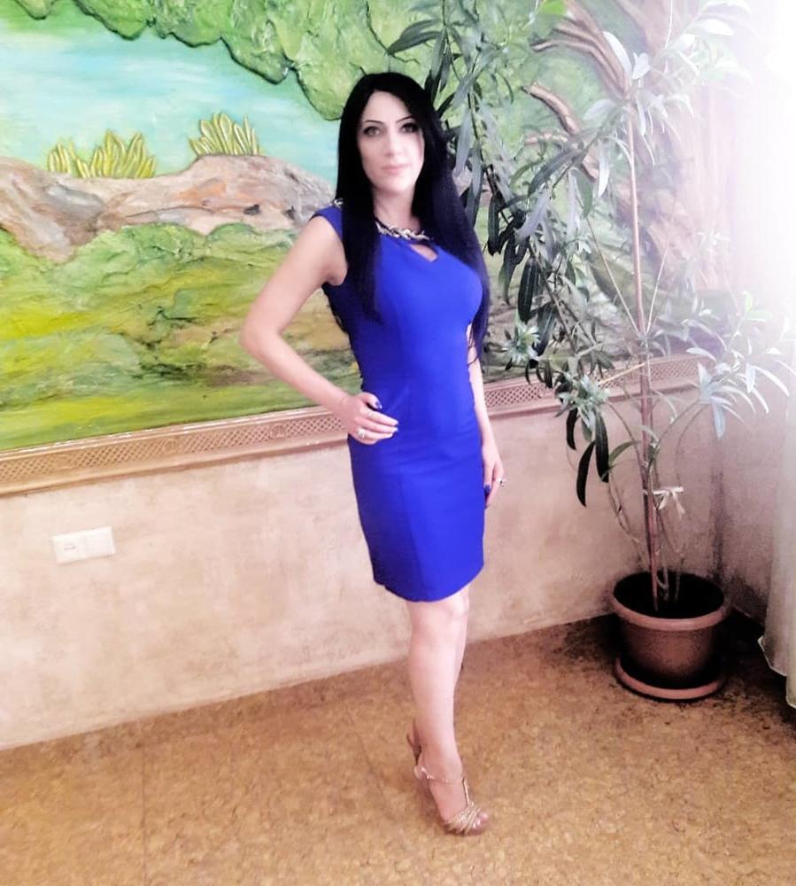 25P 33yo single hot chick DESPERATE for dick