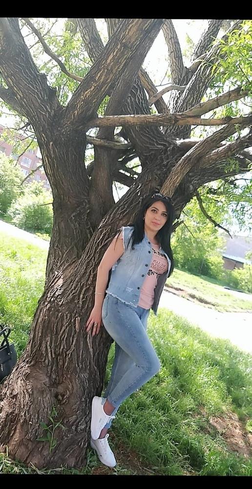 25P 33yo single hot chick DESPERATE for dick