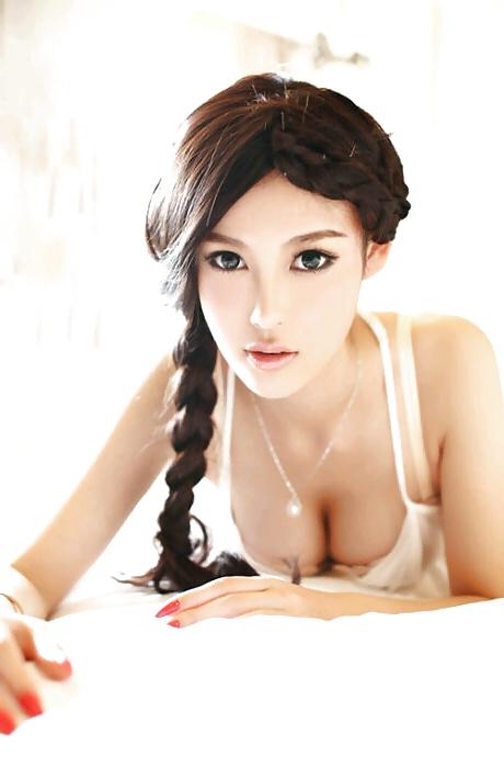 25P BEAUTY GIRLS