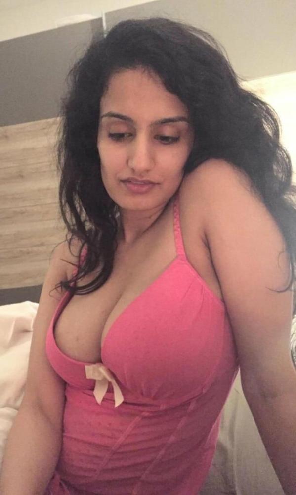 23P Desi hot aunties pussy