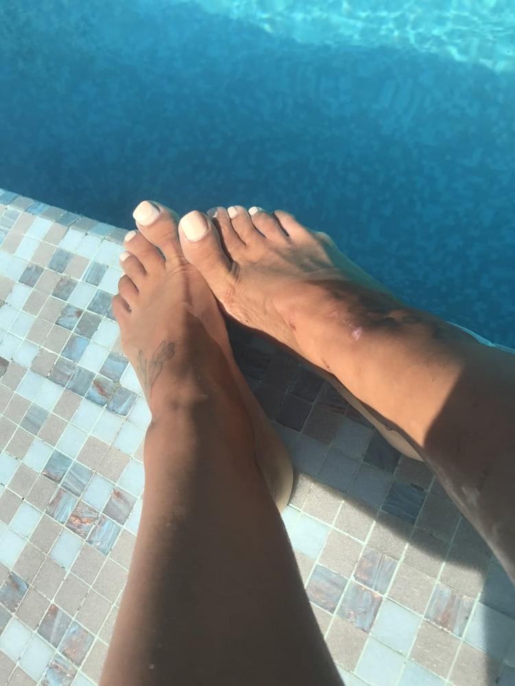 25P Sexy UK Indian Sisters (Desi, Paki, Feet)