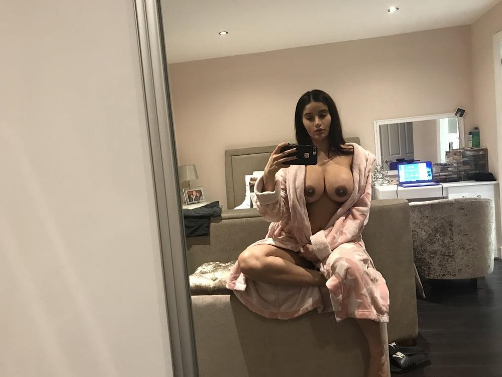 25P Sexy UK Indian Sisters (Desi, Paki, Feet)