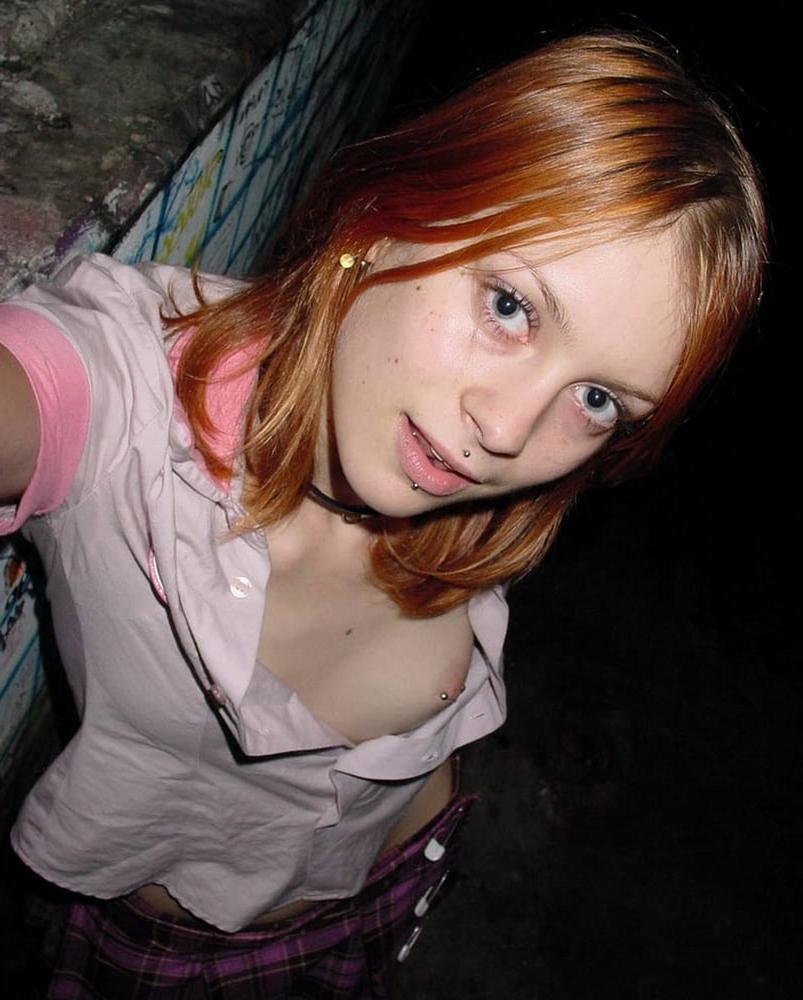 25P Downblouse &amp; Nipple Peeks 261