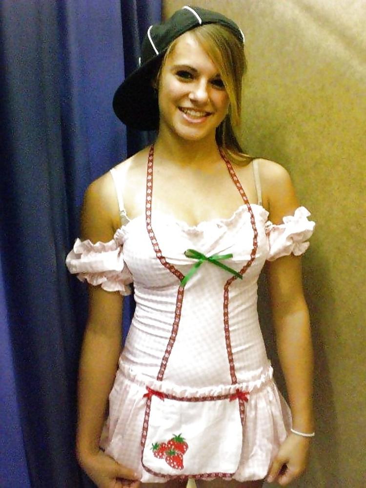 25P Pictures that make my cock hard 114