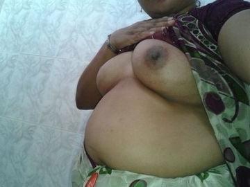 7P Desi selena aunty