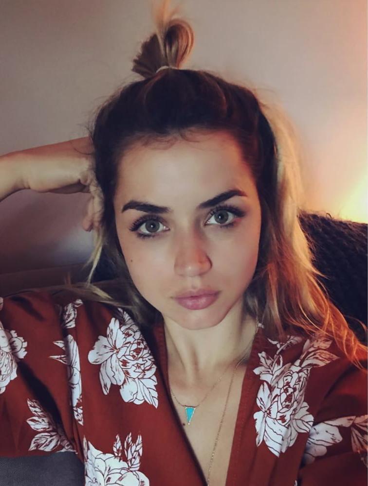 25P Pictures that make my cock hard 113