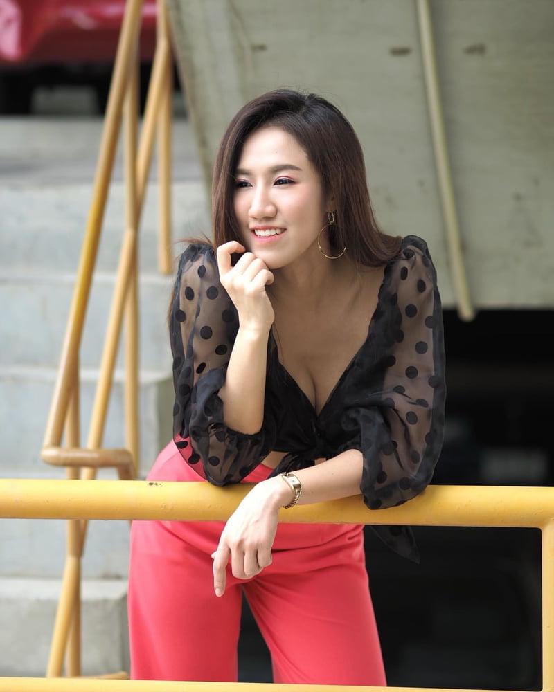 25P Chinese Beauty Air Hostess