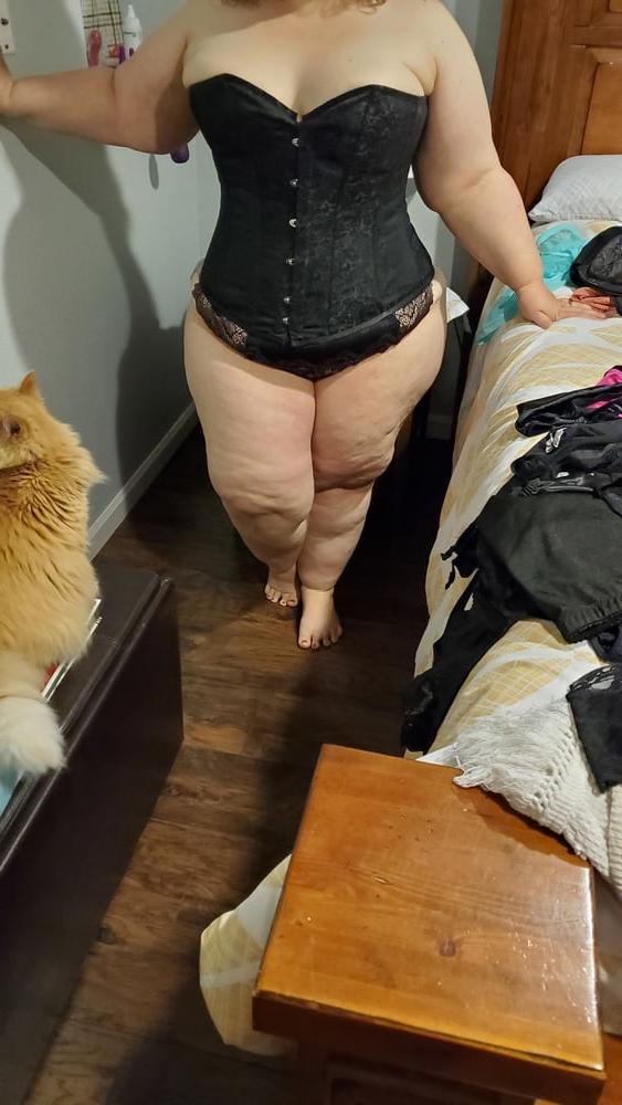 8P Ass and corset