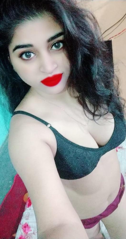 14P Hot Desi Indian Girls