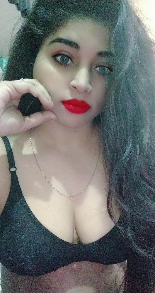 14P Hot Desi Indian Girls