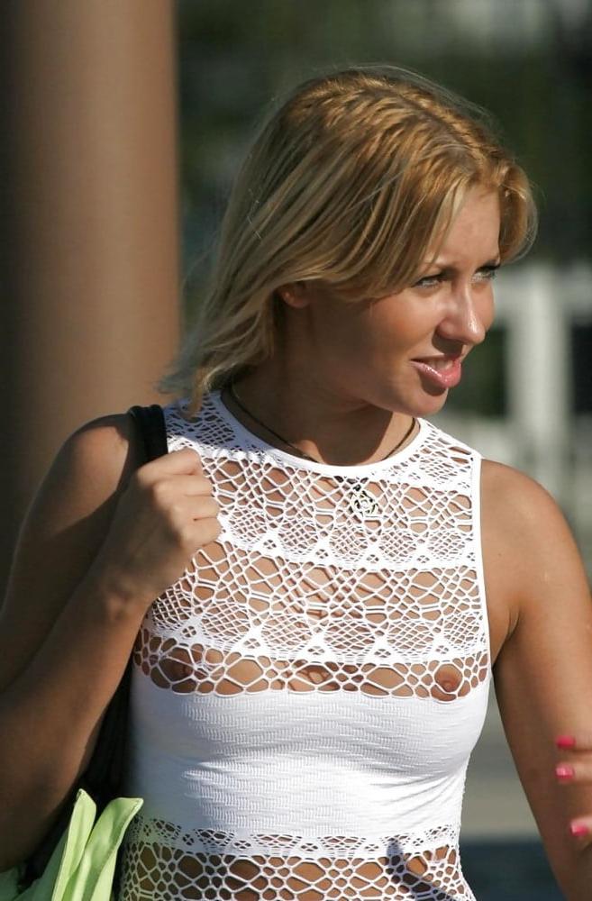 19P Candid blonde beauty without bra