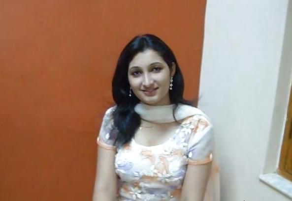 25P Desi masti