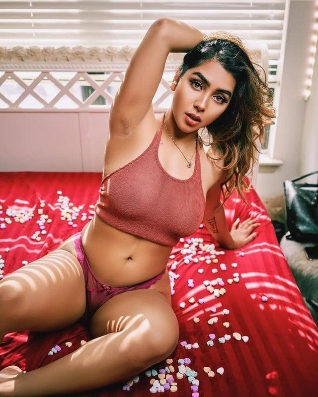 25P Sexy Nri Beauty