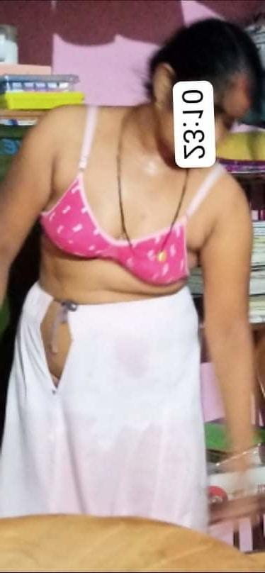 10P Indian sexy Desi mom
