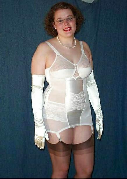 6P Granny girdle corset etc