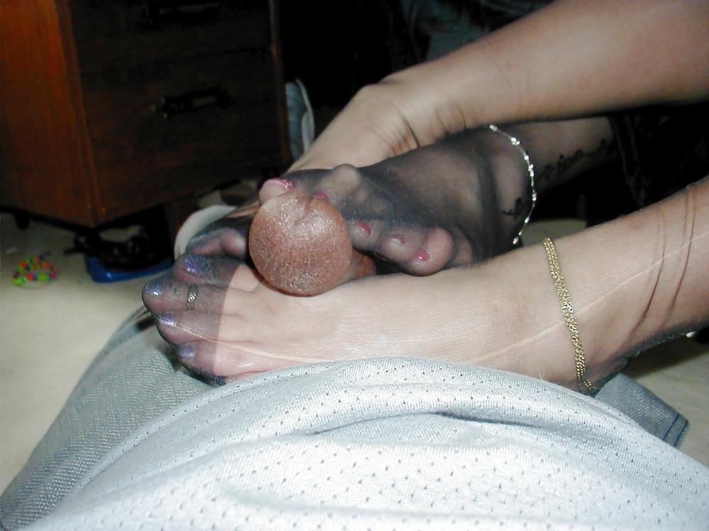 25P My Nylon Footjob gallery 2