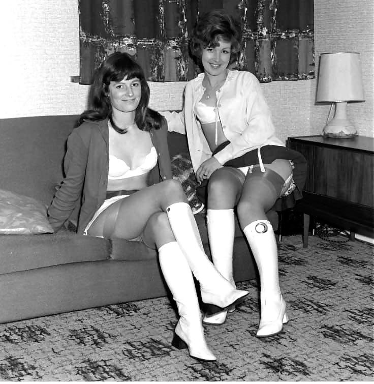 23P 60's Teen Lesbians