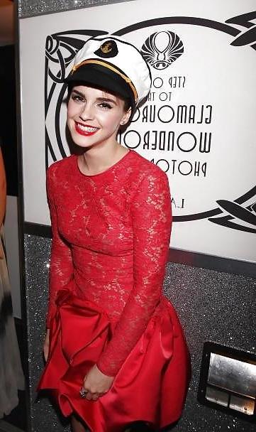 9P Emma Watson durchsichtiger Nipslip