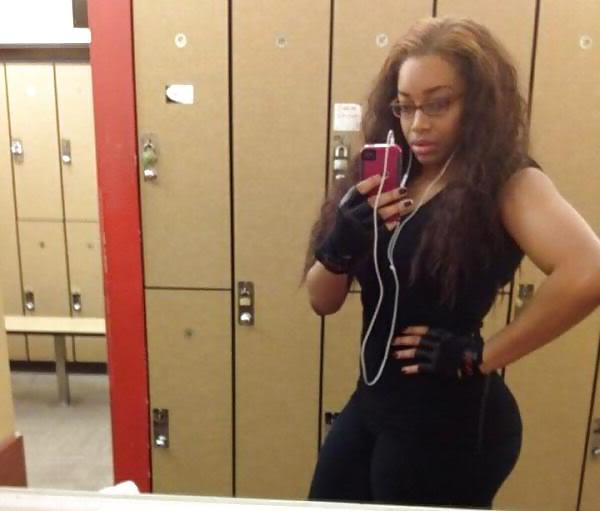 24P NICE AZZ ON HER