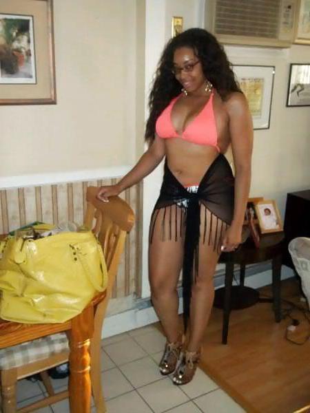 24P NICE AZZ ON HER