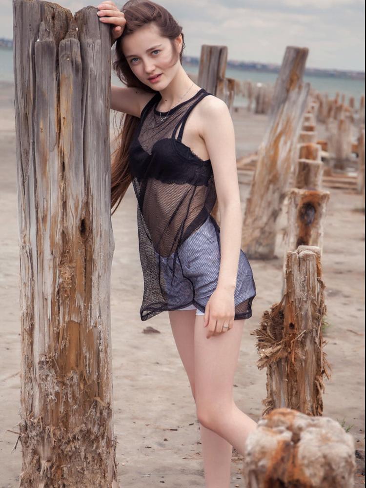 25P Beauty and the Beach