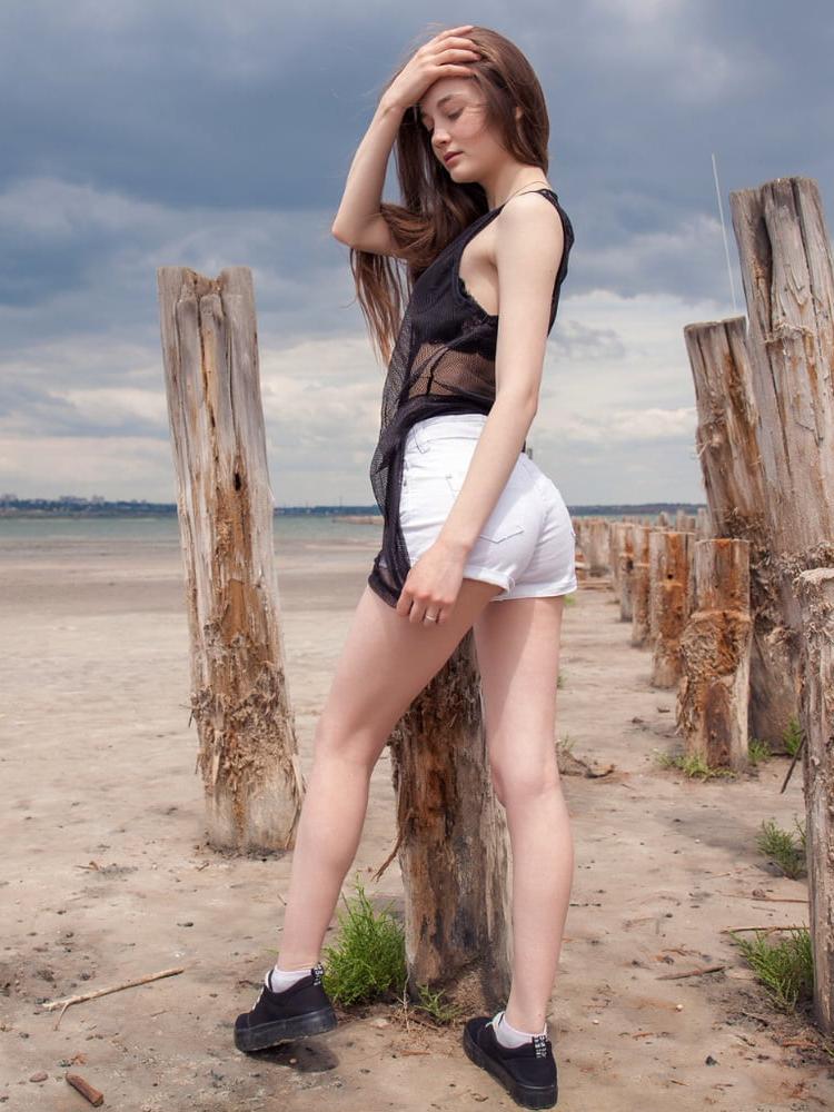 25P Beauty and the Beach