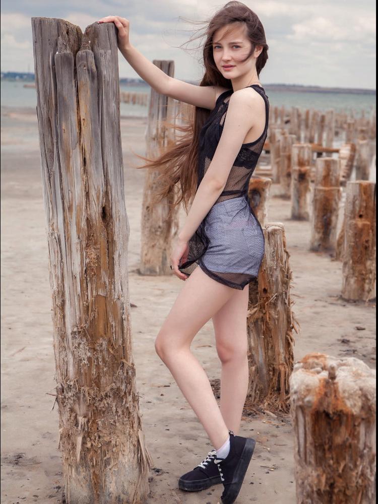 25P Beauty and the Beach
