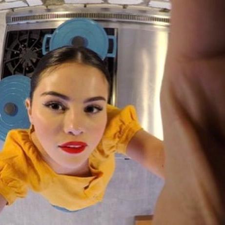 6P SELENA GOMEZ NEW ... MAKE MY COCK HARD !!!