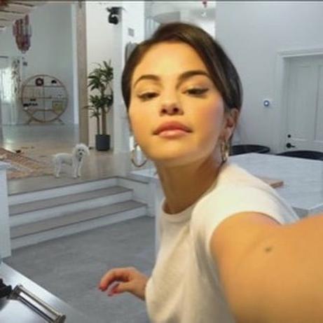 6P SELENA GOMEZ NEW ... MAKE MY COCK HARD !!!