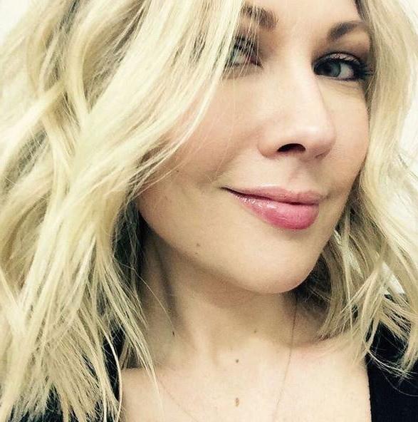 18P Desi Lydic