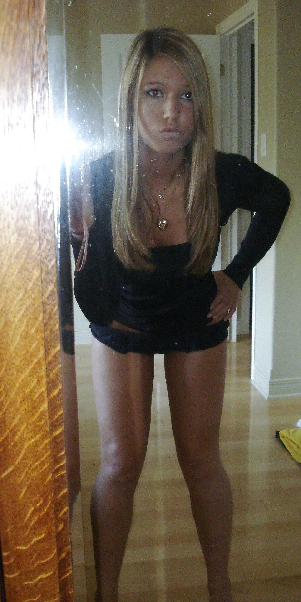 25P Very Hot Must See Blonde Teen