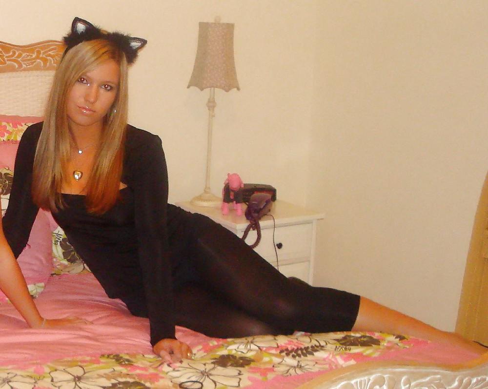 25P Very Hot Must See Blonde Teen