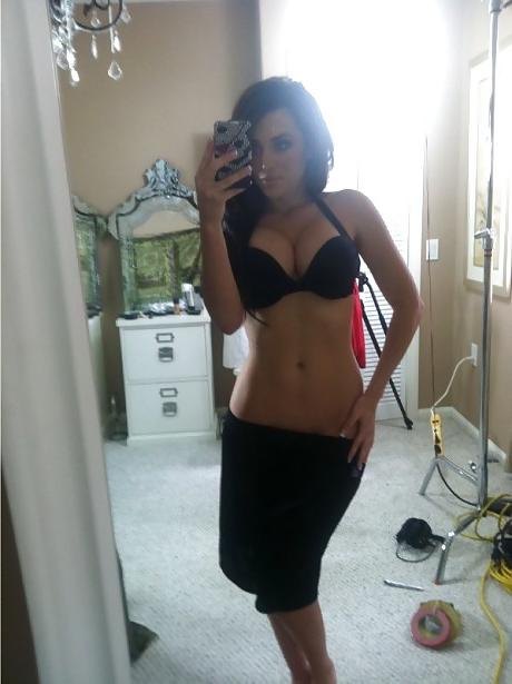 25P Self Shot Sluts I 3.1.12 by Callmeyourfreak